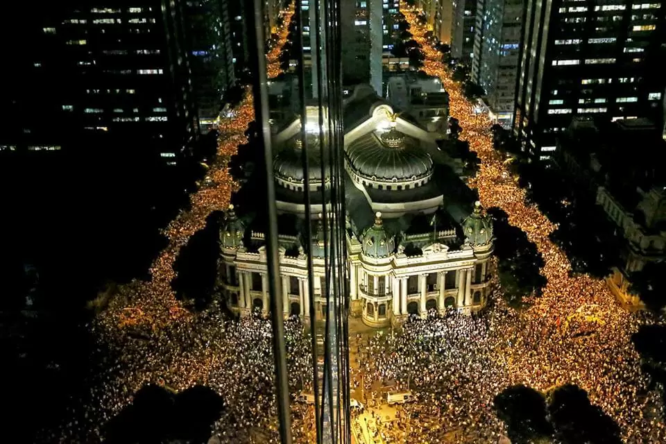 passeata-ac3a9rea-rio-de-janeiro