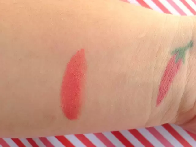 batom color precise avon