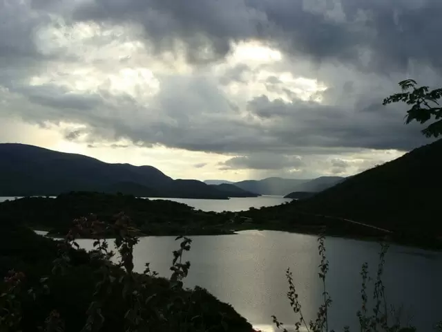 Essa é a Barragem daqui de Jee, e é linda!