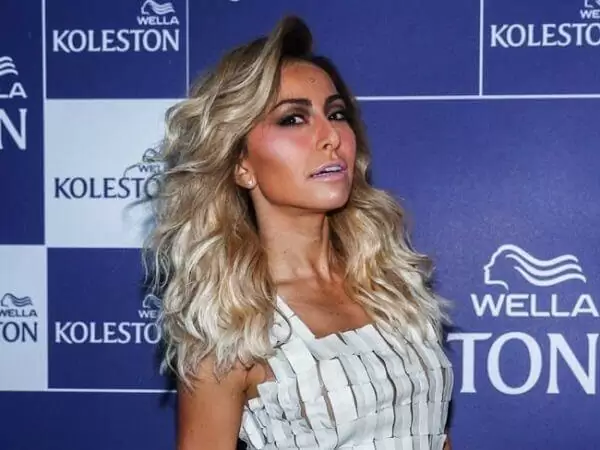 loiro sabrina sato