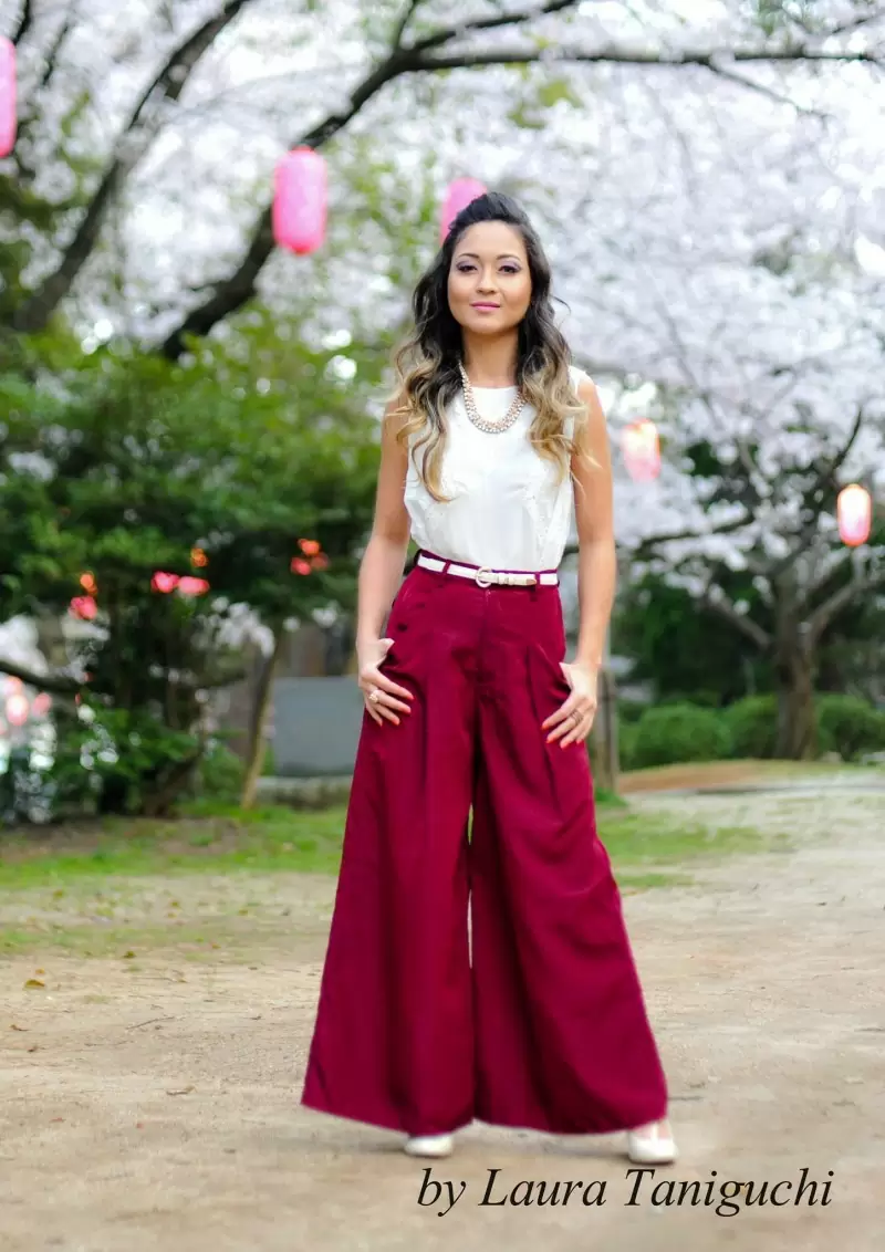 Calça Pantalona e Blusa Com Costas Rendada!