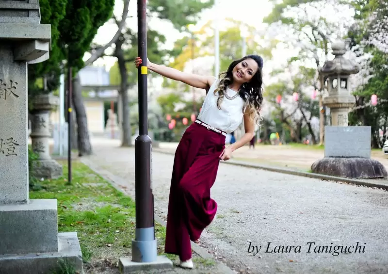 Calça Pantalona e Blusa Com Costas Rendada!