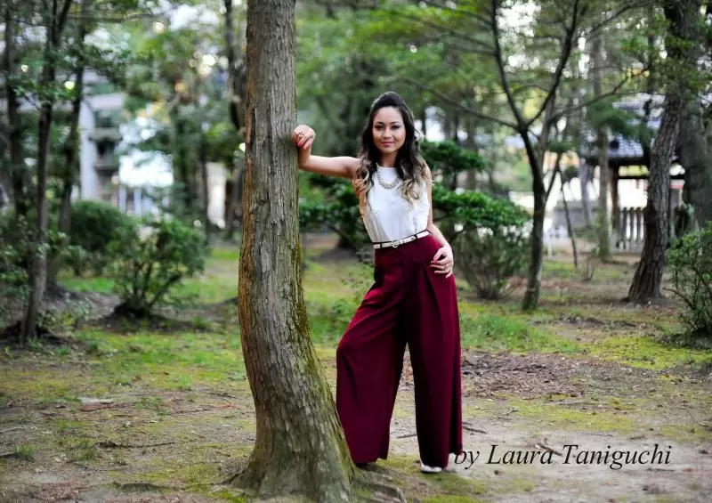 Calça Pantalona e Blusa Com Costas Rendada!