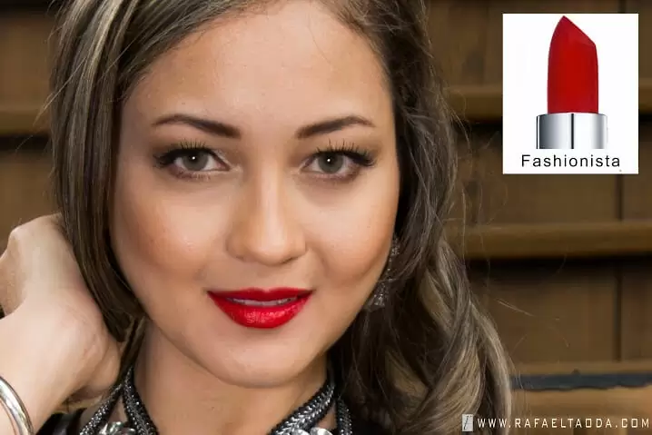 Moisture Lipstick,  Kiss New York!