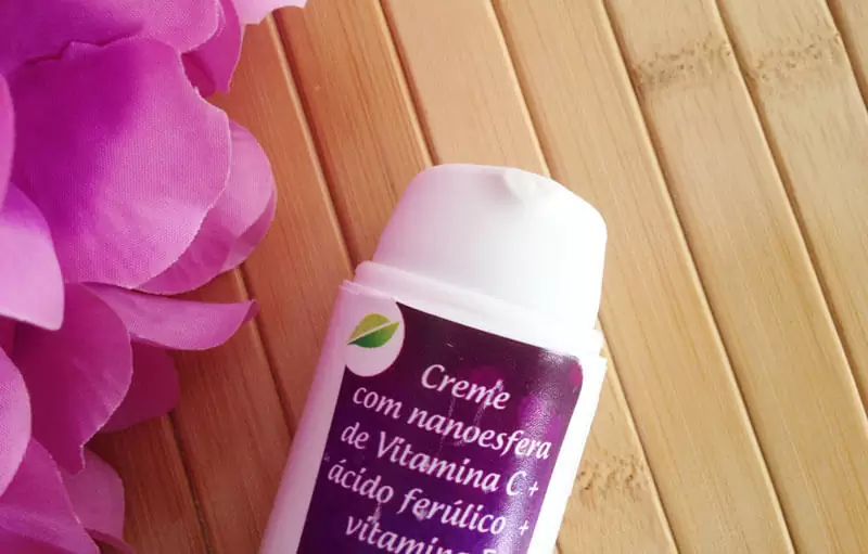 Creme com Vitamina C, Ácido Ferúlico e Vitamina E