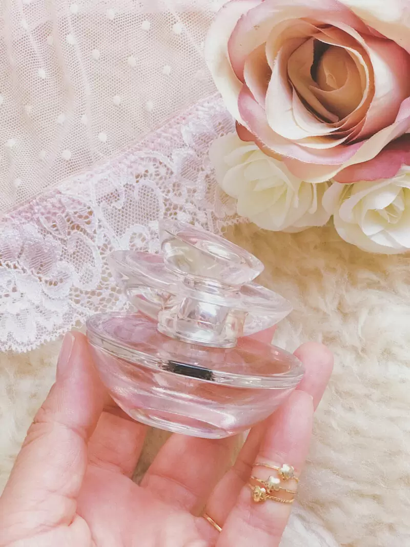 perfume insolence guerlain juro valendo