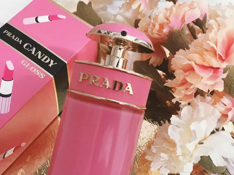 resenha perfume prada candy gloss juro valendo perfumando