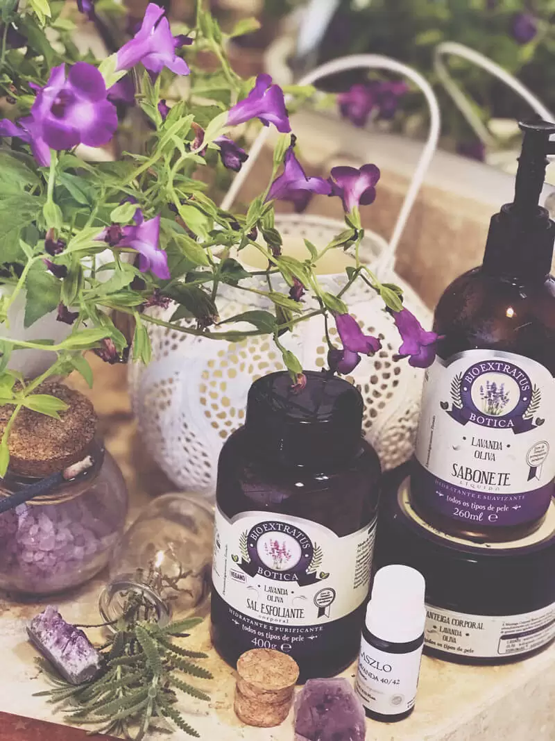 banho de relaxamento com lavanda