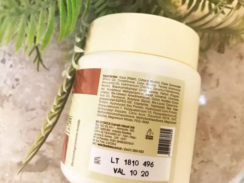Banho de Creme Umectante Com Óleo de Coco Bio Extratus 
